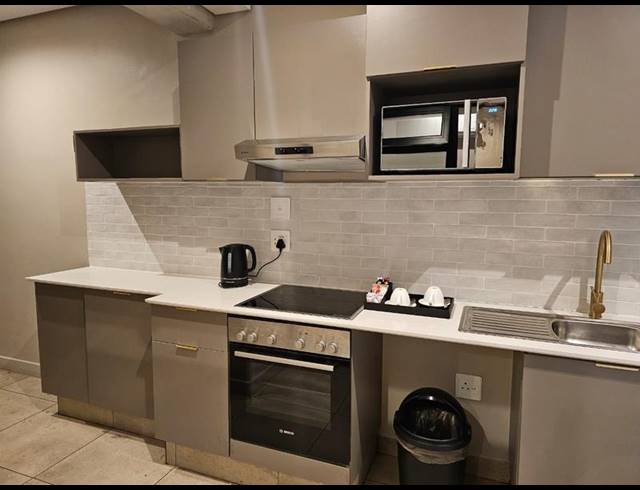 2 BEDROOM APARTMENT FOR SALE IN SANDOWN